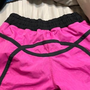 Lululemon tracker shorts